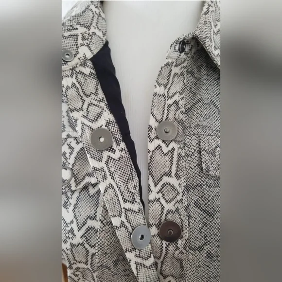 Elie Tahari Women's Emilia Snake Print Shirtdress NWT $498.00 Size US 6 Small